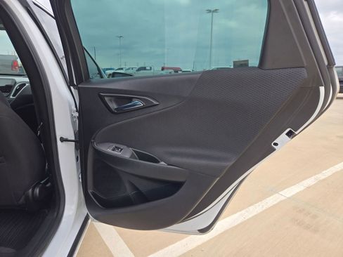 Used 2022 Chevrolet Malibu LS FWD image 23