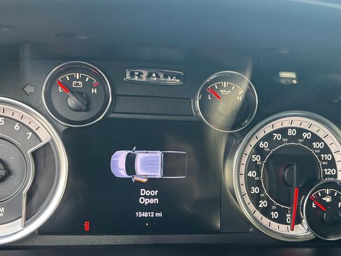 Used 2013 RAM 1500 Sport w/ Sport Premium Group image 28