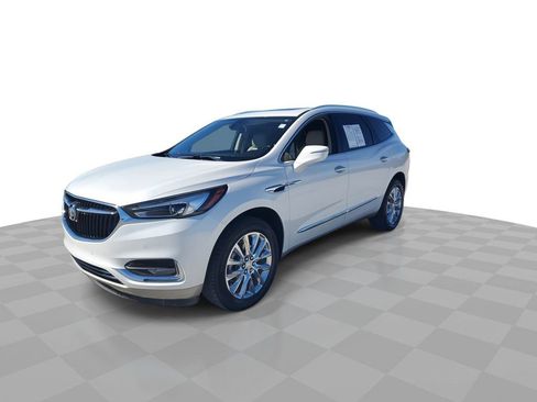 Used 2021 Buick Enclave Premium w/ Sun and Sites Package image 4