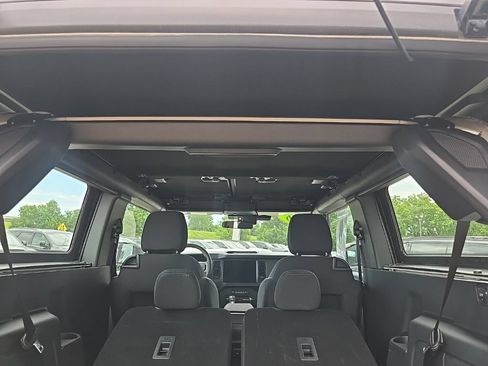 Used 2026 Ford Bronco 2-Door w/ Sasquatch Package AWD/4WD image 95