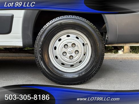 Used 2016 RAM ProMaster 2500 w/ Premium Appearance Group image 48