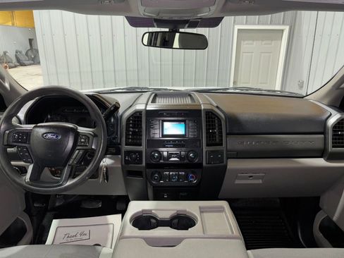 Used 2020 Ford F250 XL w/ Power Equipment Group image 17