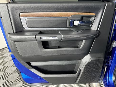 Used 2018 RAM 1500 Laramie w/ Convenience Group image 25