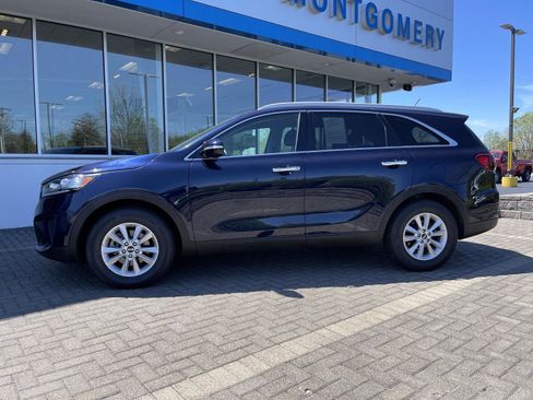 Used 2020 Kia Sorento LX w/ LX I4 Convenience Package FWD image 2