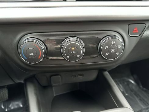 Used 2025 Chevrolet Trax LS w/ Driver Confidence Package image 19