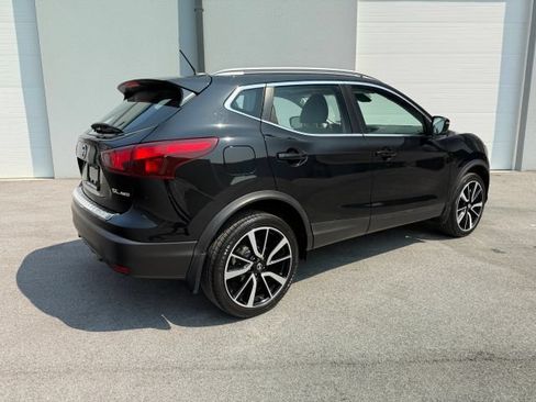 Used 2017 Nissan Rogue Sport SL w/ SL Premium Package AWD/4WD image 8