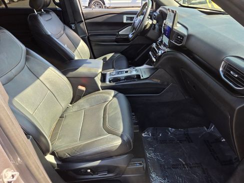 Certified 2021 Ford Explorer ST w/ Equipment Group 401A AWD/4WD image 17