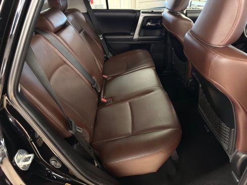 Used 2018 Toyota 4Runner Limited AWD/4WD image 23