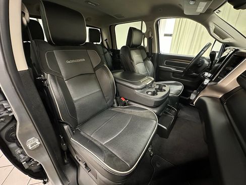 Used 2024 RAM 2500 Laramie image 24