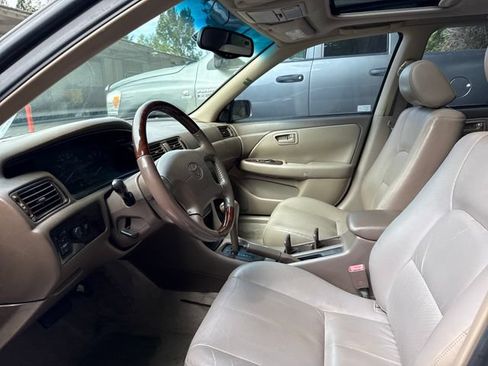 Used 2001 Toyota Camry LE FWD image 13