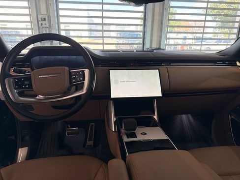 Used 2026 Land Rover Range Rover Long Wheelbase SE AWD/4WD image 10
