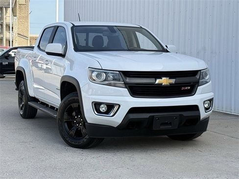 Used 2018 Chevrolet Colorado Z71 image 2