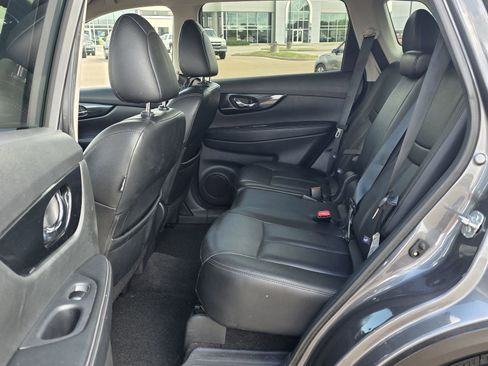 Used 2019 Nissan Rogue SL AWD/4WD image 26