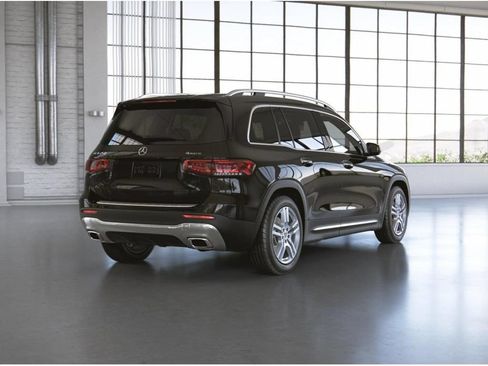 Certified 2023 Mercedes-Benz GLB 250 4MATIC image 23