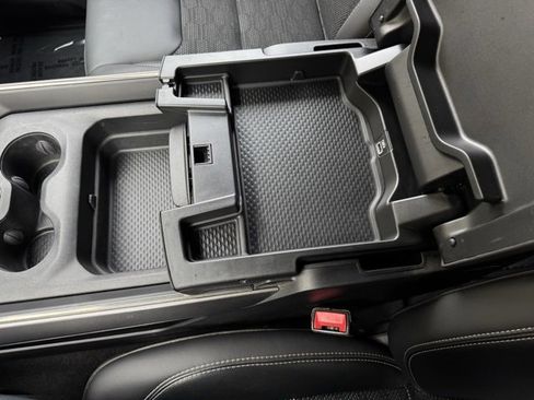 Used 2020 RAM 1500 Sport w/ Night Edition image 20