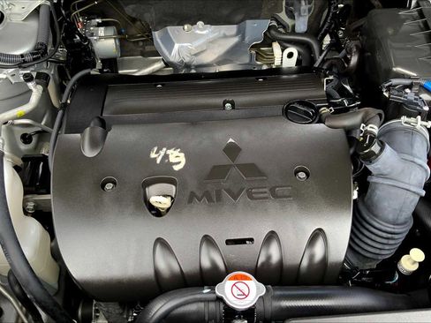 Used 2024 Mitsubishi Outlander Sport SE image 31