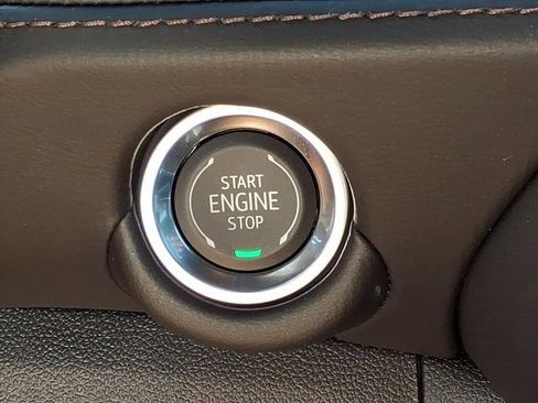 New 2026 Chevrolet Suburban High Country image 34