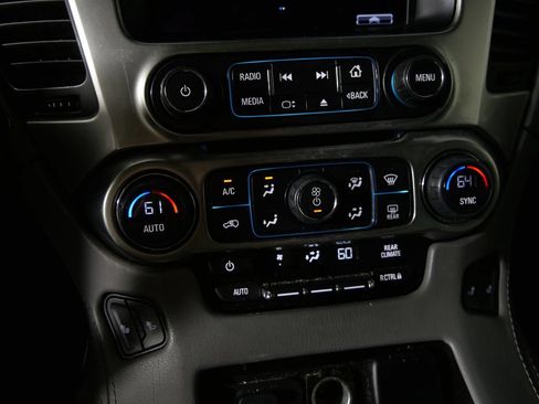Used 2015 Chevrolet Tahoe LT w/ Luxury Package AWD/4WD image 30