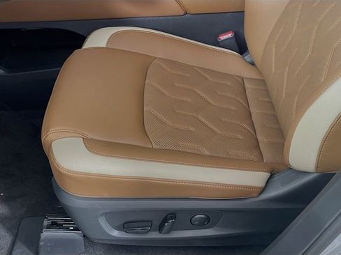 New 2026 Nissan Pathfinder Platinum image 18