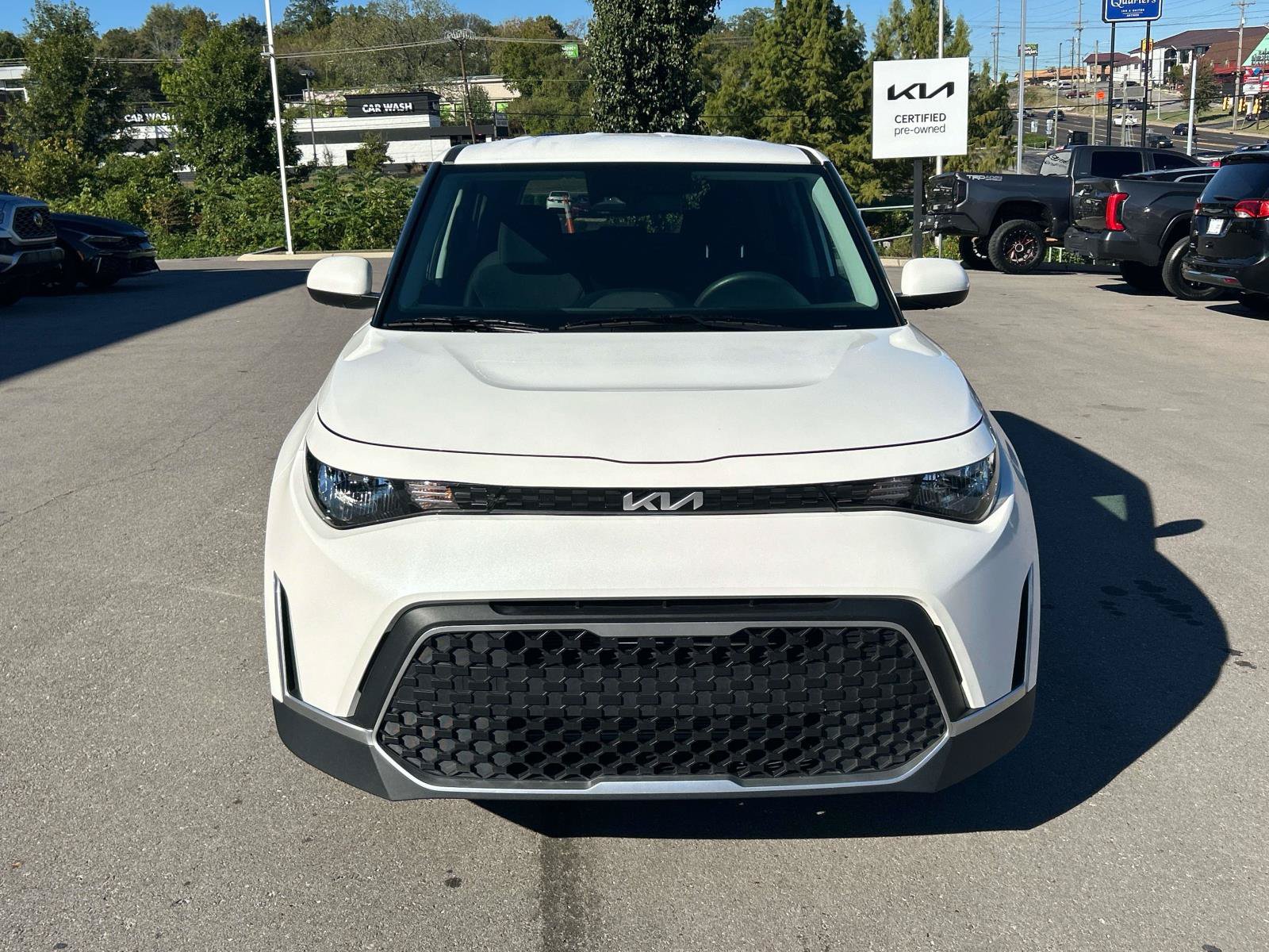 Used 2025 Kia Soul LX w/ LX Technology Package FWD image 8