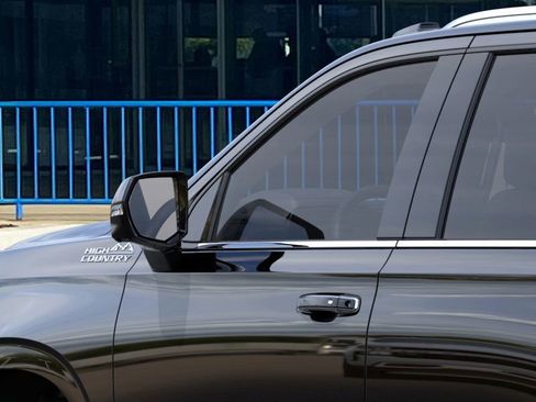 New 2026 Chevrolet Tahoe High Country image 12