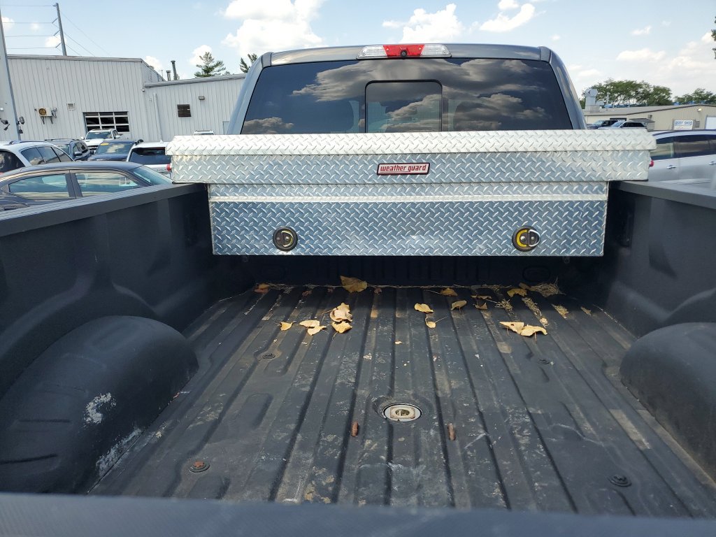Used 2017 Ford F350 Platinum w/ FX4 Off-Road Package AWD/4WD image 8