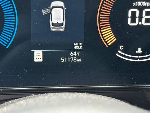 Used 2024 Hyundai Kona SEL image 29