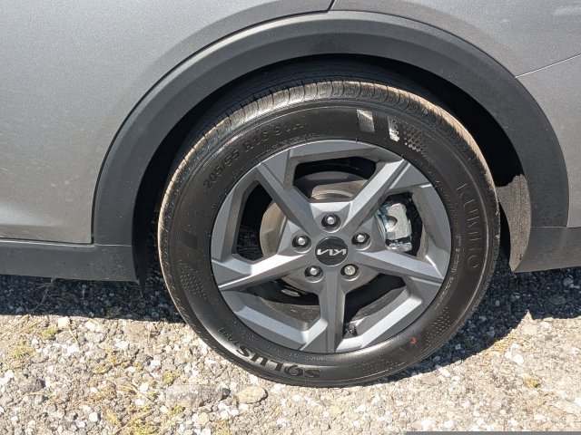 New 2027 Kia K4 FWD image 10