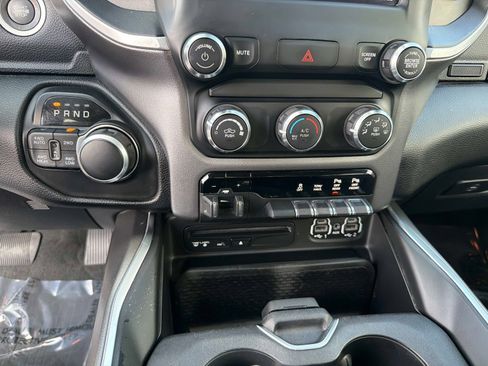 Used 2019 RAM 1500 Big Horn AWD/4WD image 25