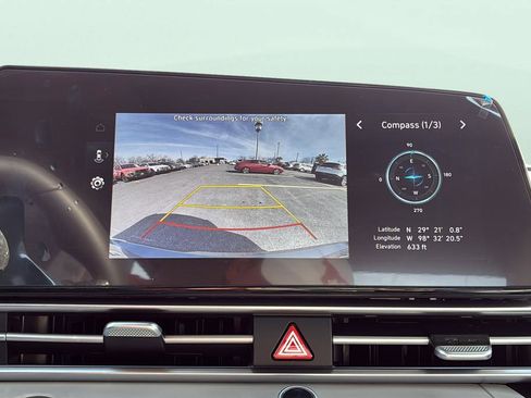 New 2026 Hyundai Elantra Limited FWD image 20