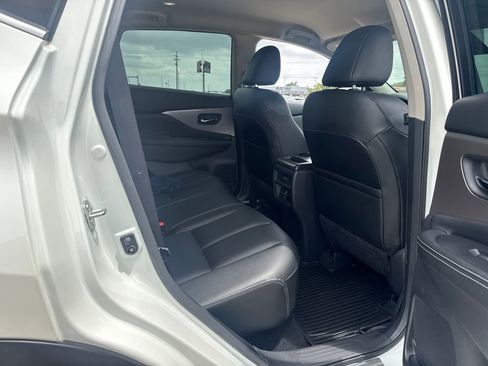 Used 2023 Nissan Murano SV w/ SV Midnight Edition Package FWD image 12
