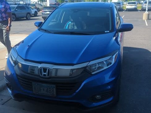 Used 2021 Honda HR-V EX image 1
