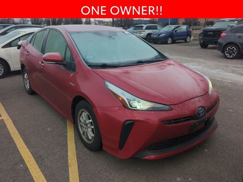 Used 2022 Toyota Prius LE image 3