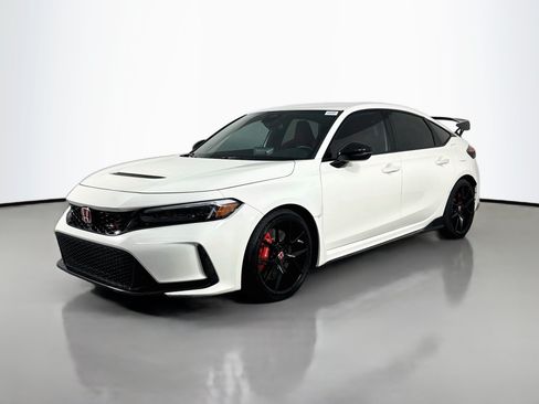 Used 2024 Honda Civic Type R image 4