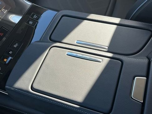 New 2026 INFINITI QX80 Luxe image 18