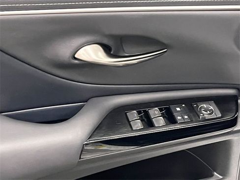 Certified 2025 Lexus ES 350 w/ Accessory Package (Z2) image 10