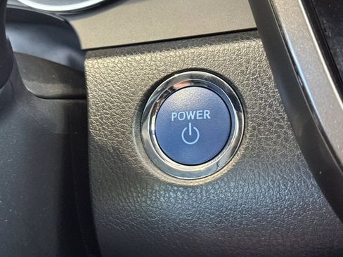 Used 2022 Toyota Camry LE FWD image 27