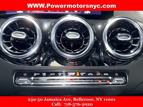 Used 2021 Mercedes-Benz GLA 250 4MATIC w/ Premium Package image 29