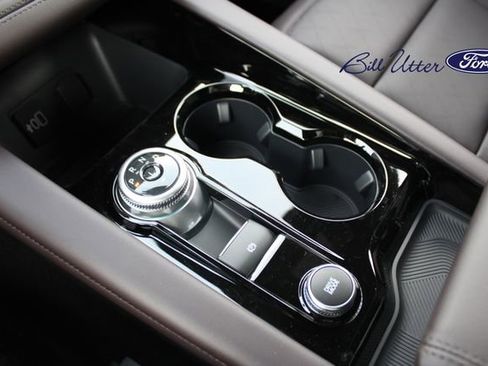 New 2026 Ford Explorer Platinum image 14