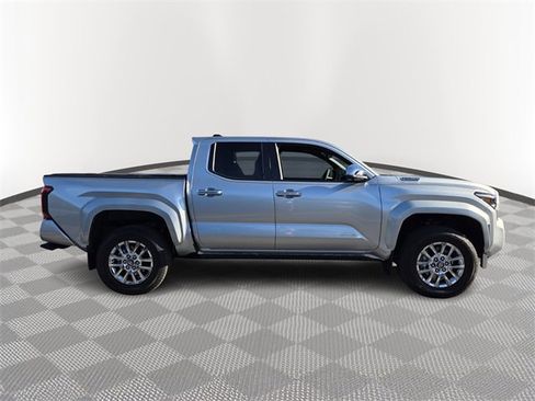 Used 2025 Toyota Tacoma 4x4 Double Cab Hybrid image 7