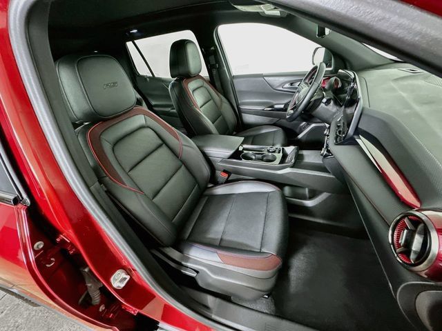 Used 2025 Chevrolet Equinox RS w/ Safety and Technology Package AWD/4WD image 7