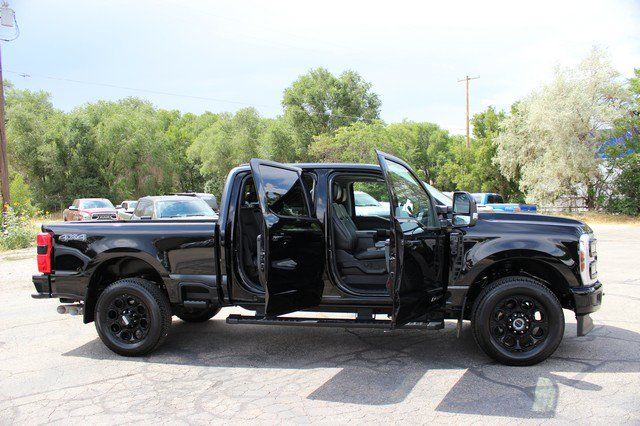 Used 2025 Ford F350 Lariat w/ Black Appearance Package AWD/4WD image 20