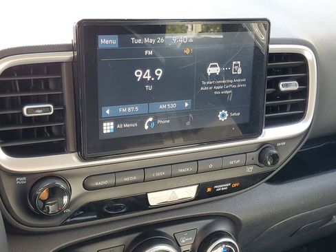 Used 2021 Hyundai Venue SEL FWD image 22
