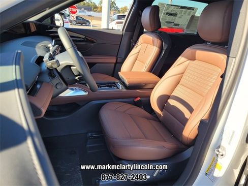 New 2026 Lincoln Nautilus Reserve w/ Jet Appearance Package image 5