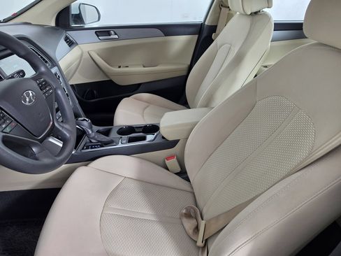 Used 2016 Hyundai Sonata SE FWD image 14