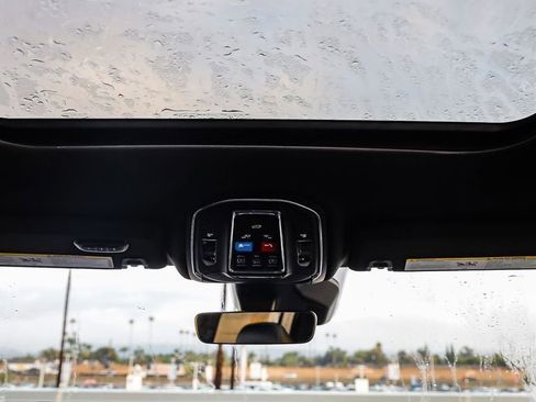 New 2025 Jeep Grand Cherokee L Limited image 17