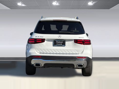 New 2025 Mercedes-Benz GLB 250 4MATIC image 10