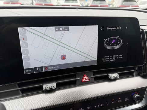 Used 2025 Kia Sportage SX Prestige image 19