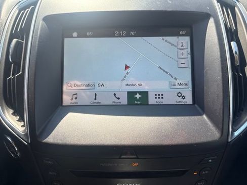 Used 2016 Ford Edge Titanium w/ Technology Package AWD/4WD image 14