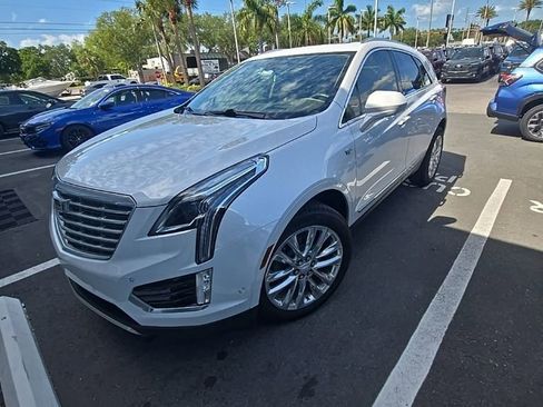 Used 2017 Cadillac XT5 Platinum w/ Driver Assist Package AWD/4WD image 1